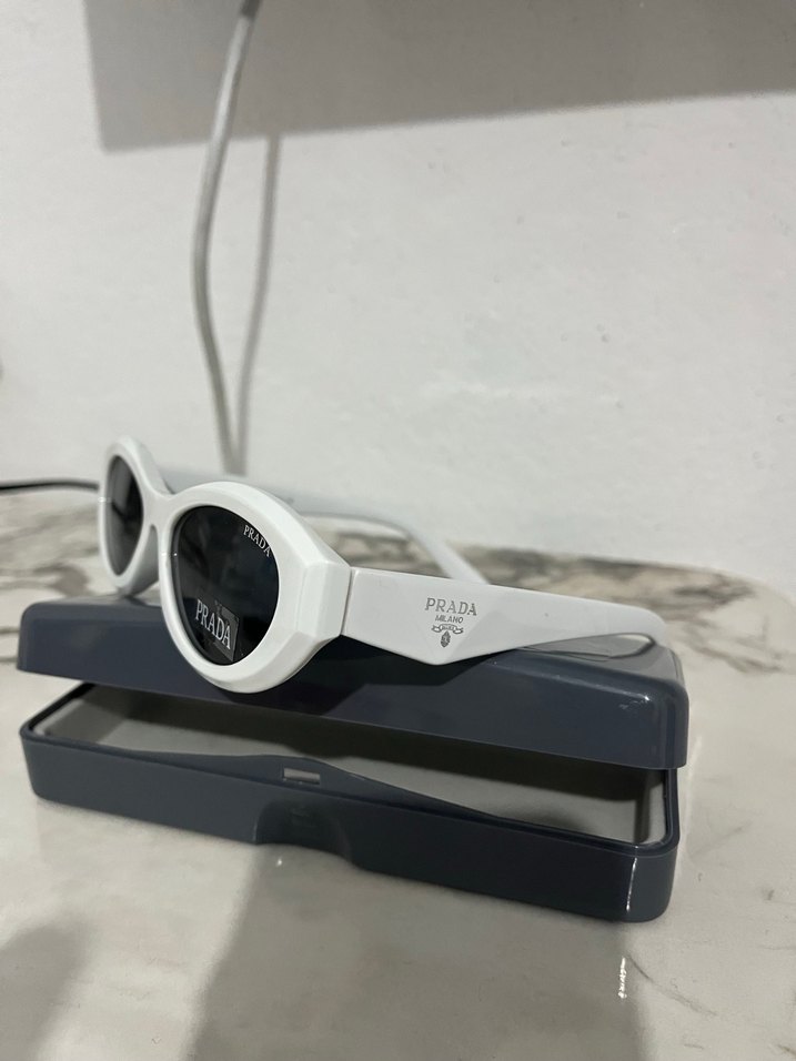 Prada Beyaz Kadın Güneş Gözlüğü - Görsel 2