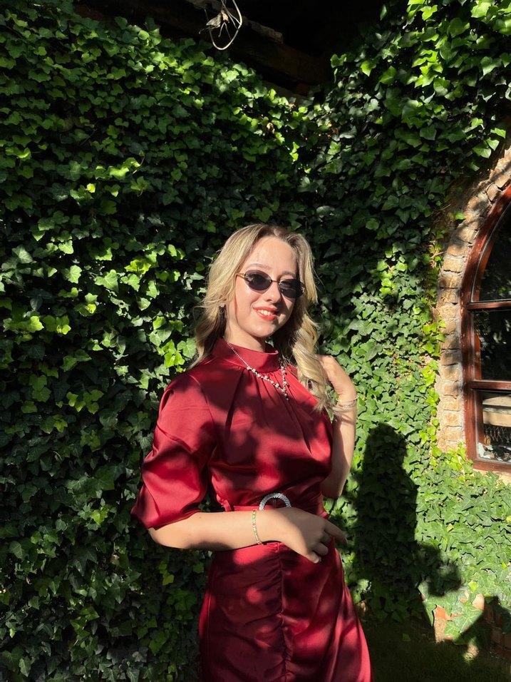 Bordo Uzun Drapeli Saten Elbise - Görsel 2