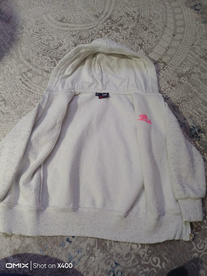 Kız Çocuk Beyaz Kapüşonlu Fermuarlı Ceket - Görsel 2