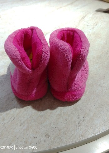 Kız Çocuk Pembe Nakışlı Sıcak Ev Terliği - Görsel 3