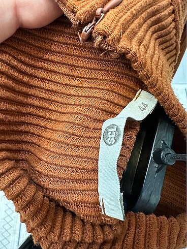 44 Beden kahverengi Renk Seçil Taba Tesettür Takım