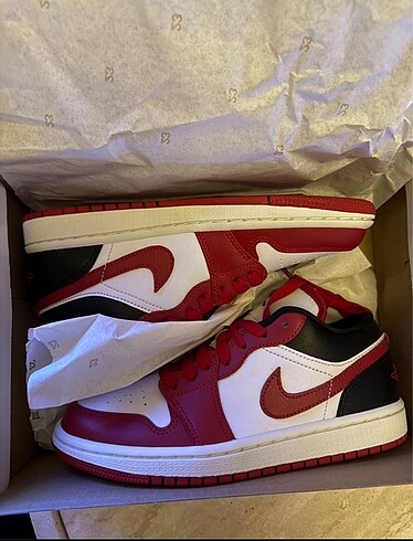 Nike air jordan low1