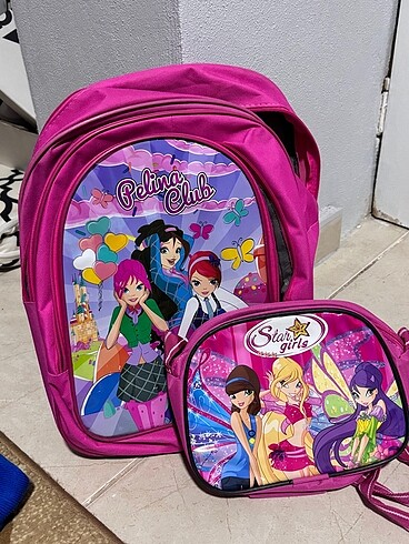 Kız çocuk okul çantası