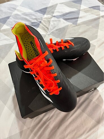 41 Beden adidas krampon