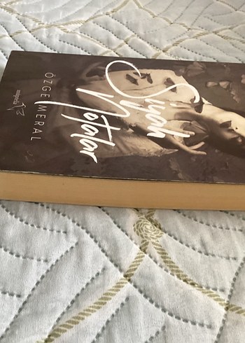  Siyah Notalar - Özge Meral