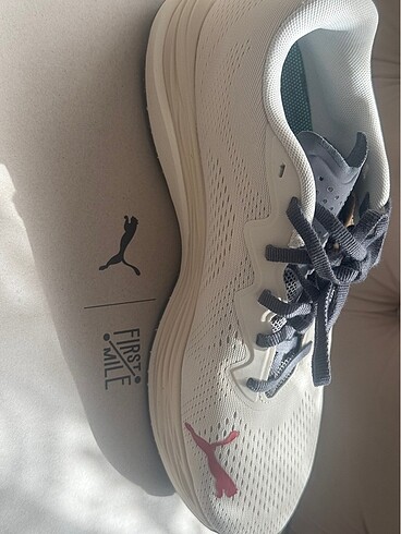43 Beden beyaz Renk Puma spor ayakkabı