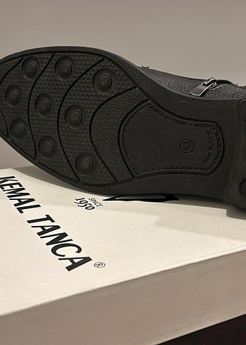 Siyah erkek bot - Görsel 6