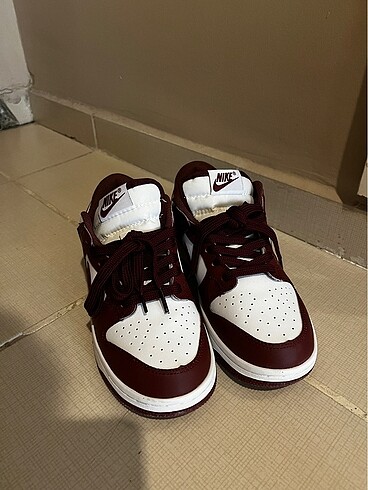 38 Beden bordo Renk bordo nike air jordan