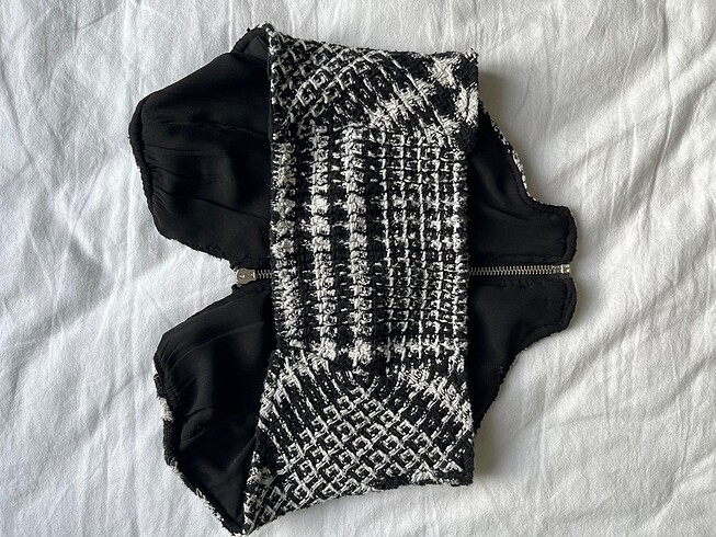 Bershka Straplez Crop