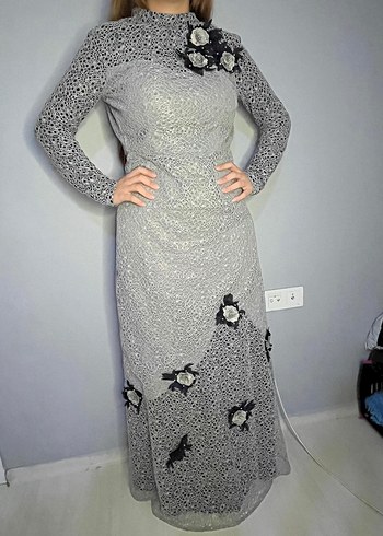 Uzun Kollu Gri Çiçekli Gotik Elbise - Görsel 8