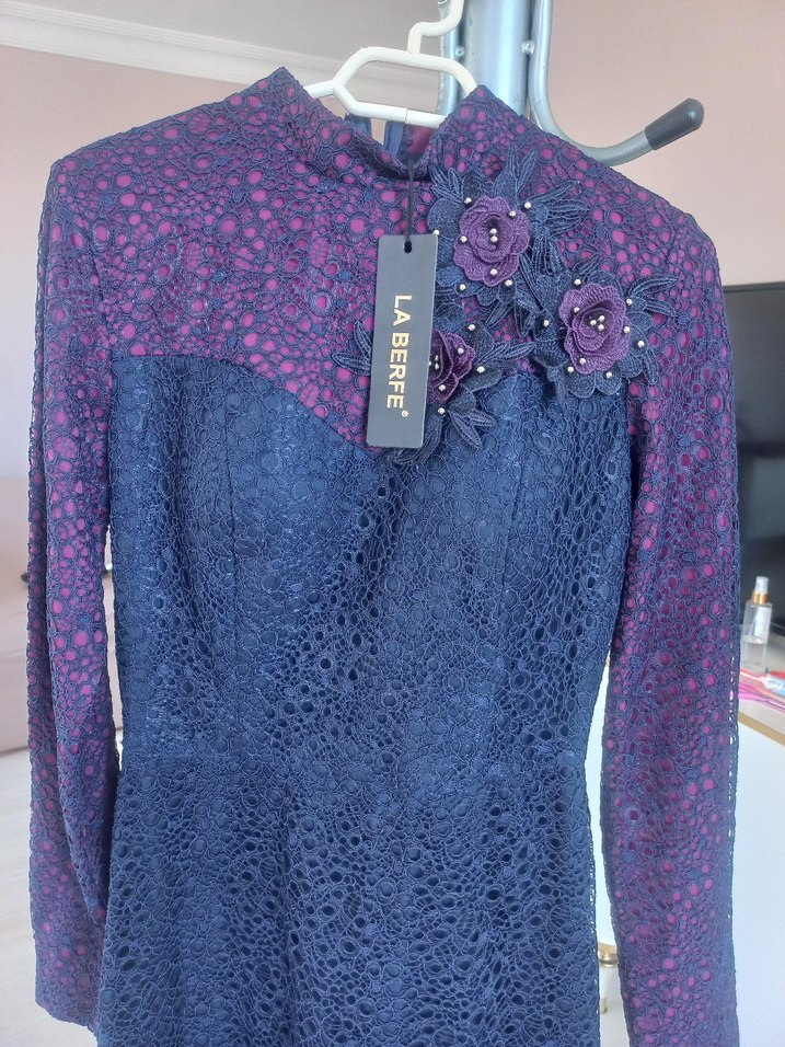 Lacivert Mor Dantel Uzun Kollu Abiye Elbise - Görsel 4