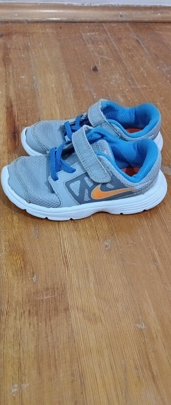 26 Beden gri Renk Nike Spor ayakkabı