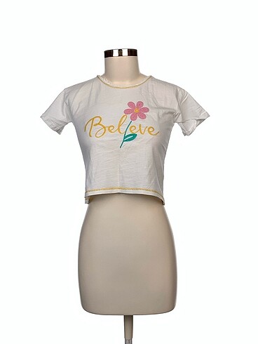 Koton T-shirt %70 İndirimli.