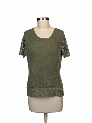 Karaca T-shirt %70 İndirimli.