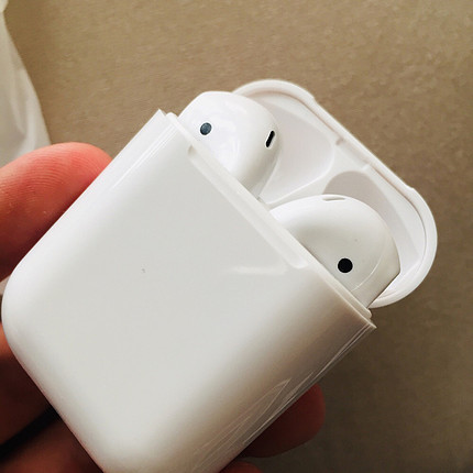 Apple Watch Airpods