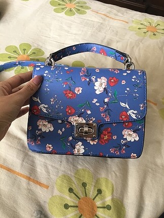 Stradivarius çanta 
