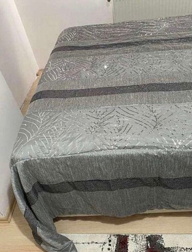 Beden gri Renk TAÇ PULLU PAYETLİYATAK ÖRTÜSÜ