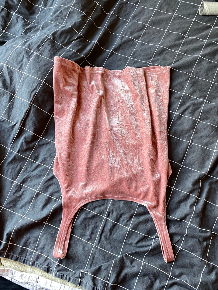 Pembe Parlak kadife askılı bluz - Görsel 2