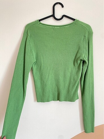 Pull and Bear triko crop
