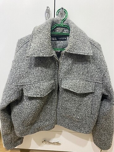 Zara Zara crop mont