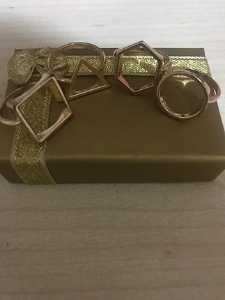 H&M geometrik yüzük seti gold 