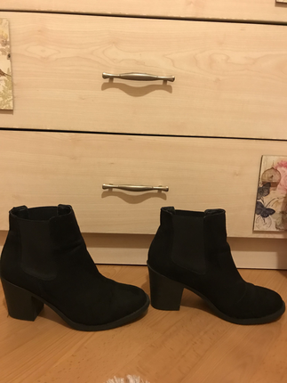 H&M süet siyah buti