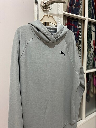 Puma sweatshirt