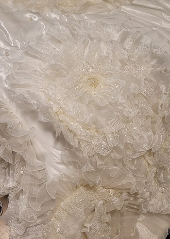 Krem- Beyaz Yatak Örtüsü takımı - Görsel 6