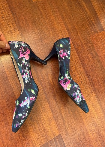 Kadın topuklu ayakkabı Çiçek Desenli Stiletto - Görsel 3