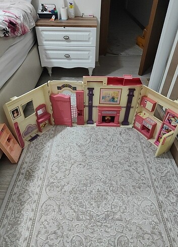  Beden Renk Barbie bebek evi 