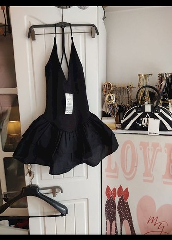 Zara Siyah V Yakalı Mini Elbise