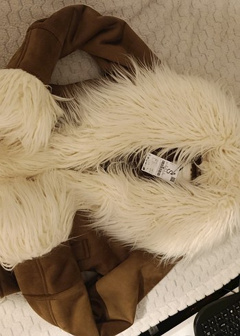 Stradivarius kahverengi Süet Kürk Detaylı Kadın Kışlık Ceket - Görsel 5