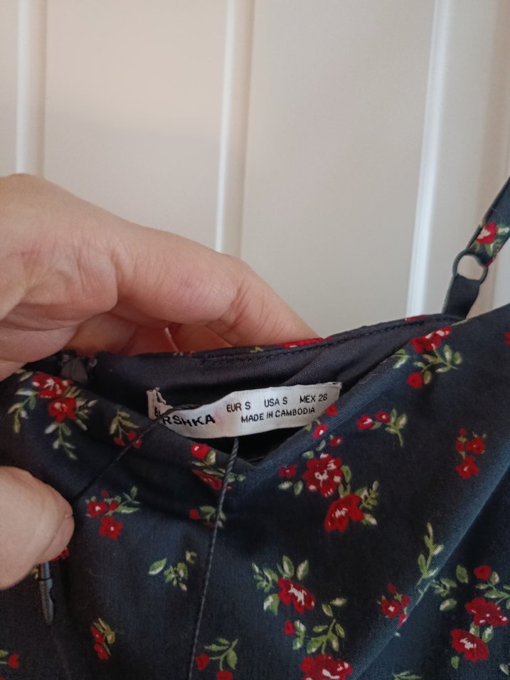 Bershka Çiçekli Askılı Midi Elbise - Görsel 2