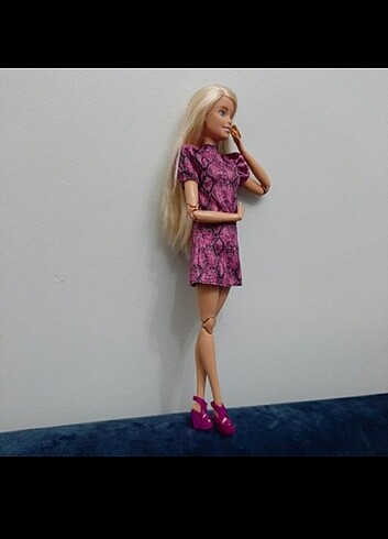Beden Barbie kombin bebek dahil degildir