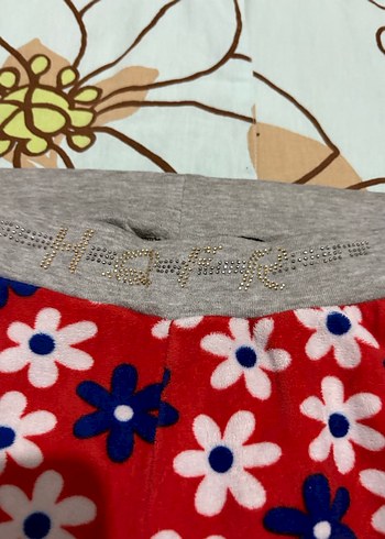 Çiçek Desenli Kız Tayt - Görsel 2