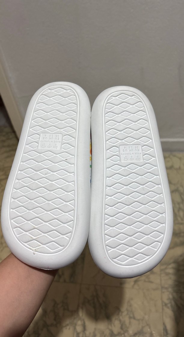 Renkli Çocuk Terliği Velcro Bantlı - Görsel 2