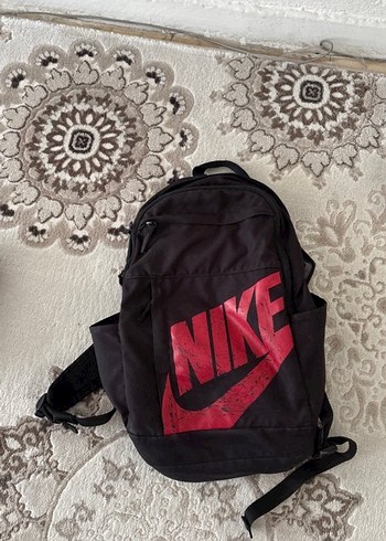 Nike Siyah Kirmizi Sloganli Sirt Cantasi
