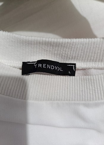 Trendyol & Milla bayan Beyaz Fırfırlı Uzun Kollu sweatshirt