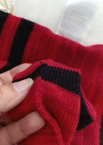 Kırmızı Siyah Nakışlı Erkek Atkı - Görsel 5