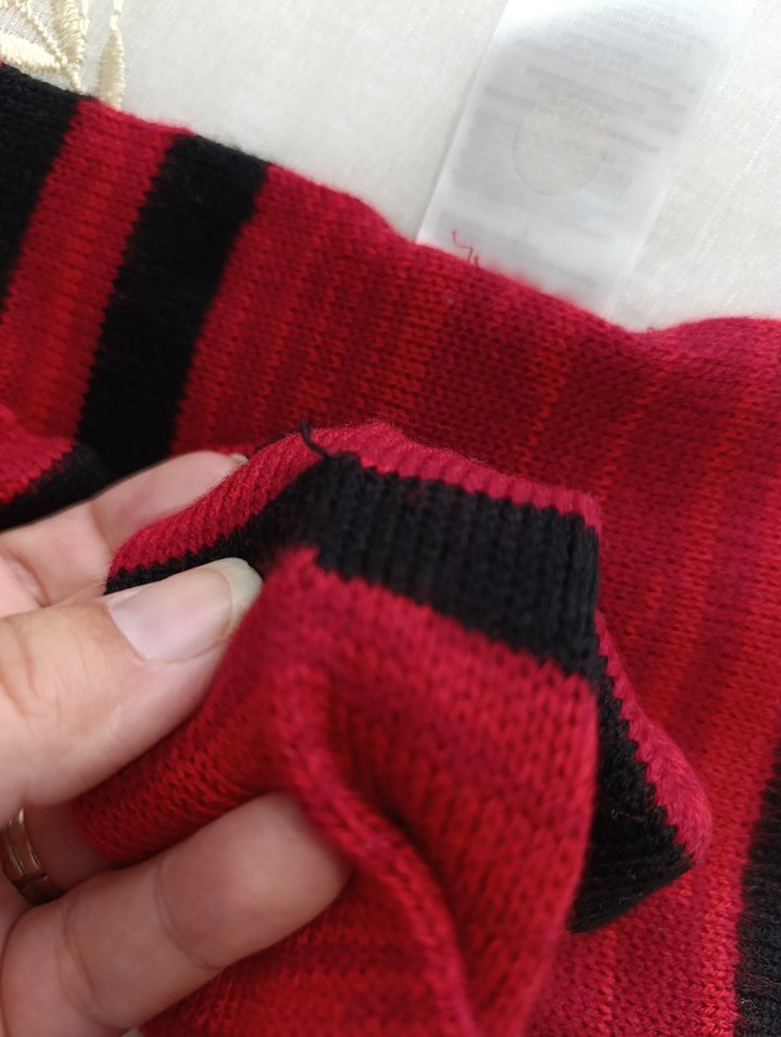 Kırmızı Siyah Nakışlı Erkek Atkı - Görsel 5