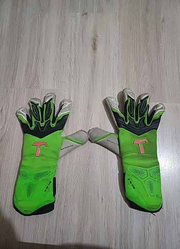 Titan 