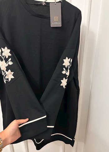 Uzun Kollu Nakışlı Siyah Kadın Sweatshirt ikili takım