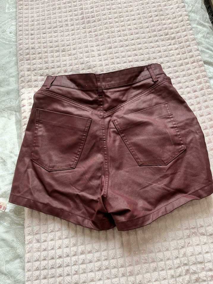 Düğmeli Zara Deri Mini Şort - Görsel 4