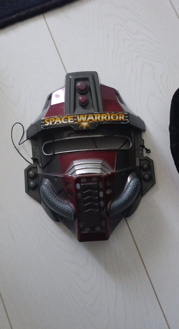 Altın Renkli Kafatası  Siyah tüllü ve space warrıor maskesi - Görsel 3