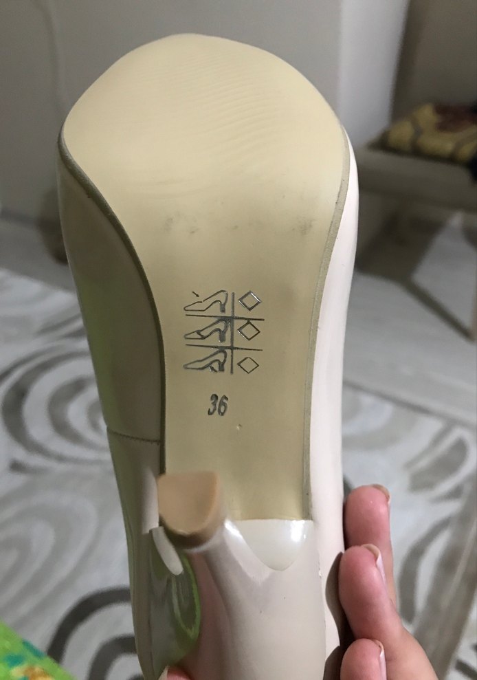 Krem Stiletto Topuklu Kadın Ayakkabı - Görsel 4