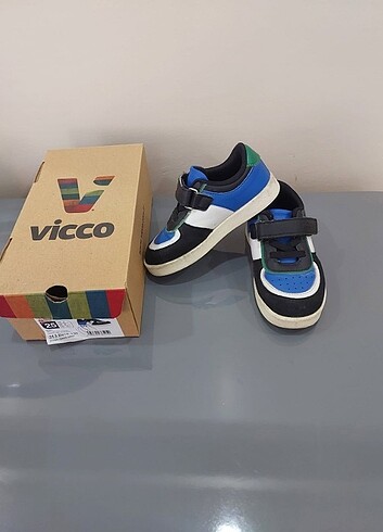 Vicco Vicco ışıklı spor ayakkabısı 