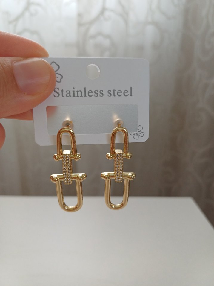 Altın Renk Minimalist Midi Küpe - Görsel 3