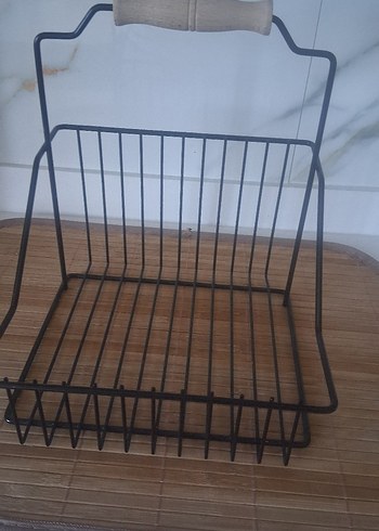 Ahşap Saplı Siyah Metal sepet