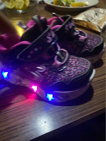 21 Beden siyah Renk skechers