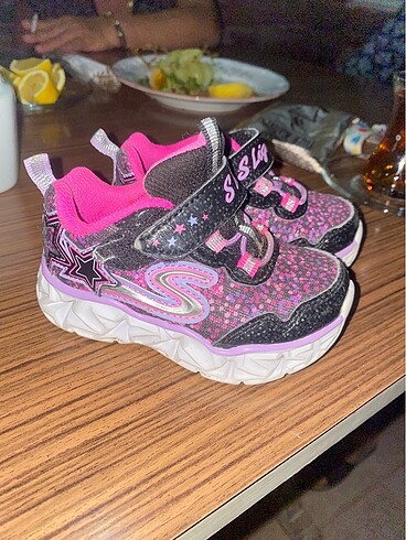 21 Beden skechers